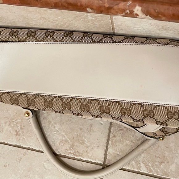 GUCCI top handle- Authentic and barely used. This bag is in great condition. - Picture 7 of 8